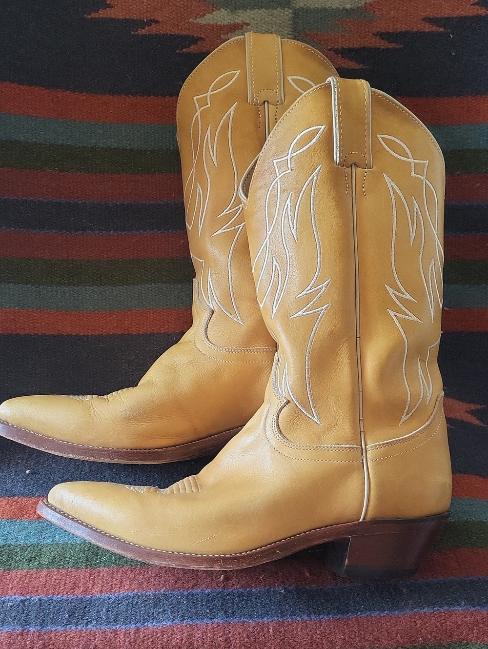 Justin 1829 Tan Leather Cowgirl Western Boot  White Stitching Size 9B